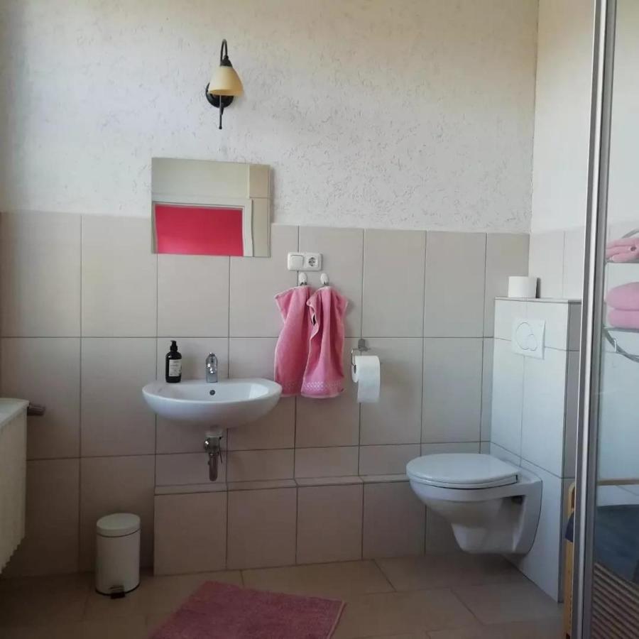 Gaestezimmer Vermietung Reinstorf Reinstorf  ภายนอก รูปภาพ